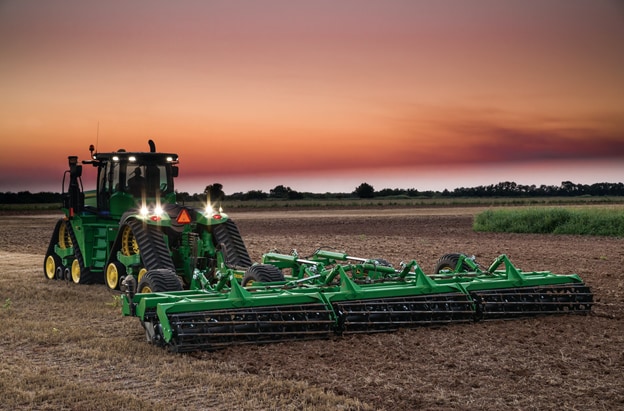 The John Deere 2680H High-Performance Disc: For a Faster Field-Finish