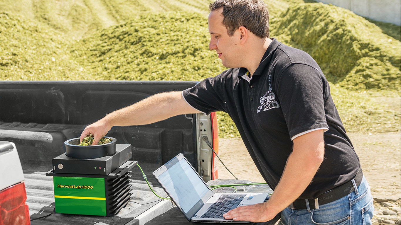 HarvestLab 3000 Wide Action Shot - Front Right View