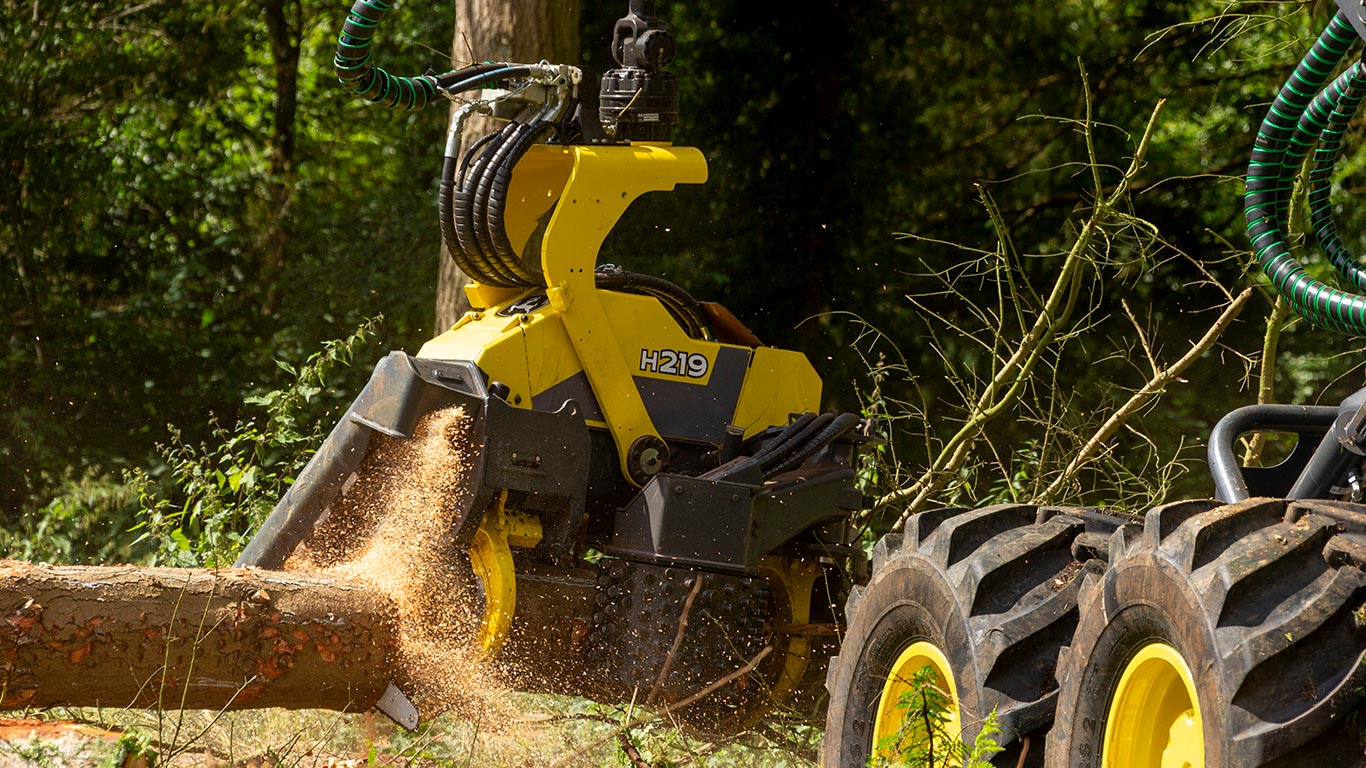 John Deere H219 harvester head