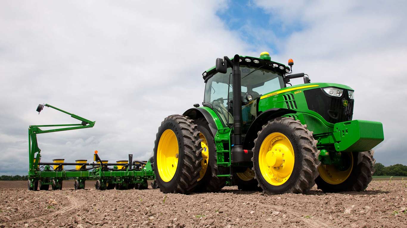 View the Row Crop Tractors